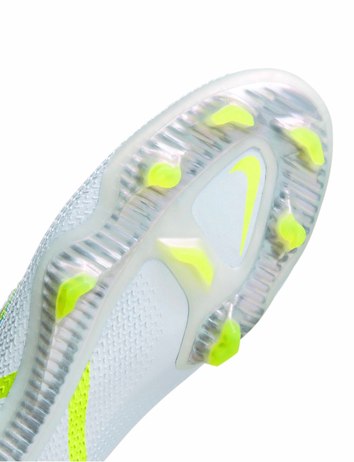 Nike Phantom GT2 Dynamic Fit Elite FG Soccer Cleats