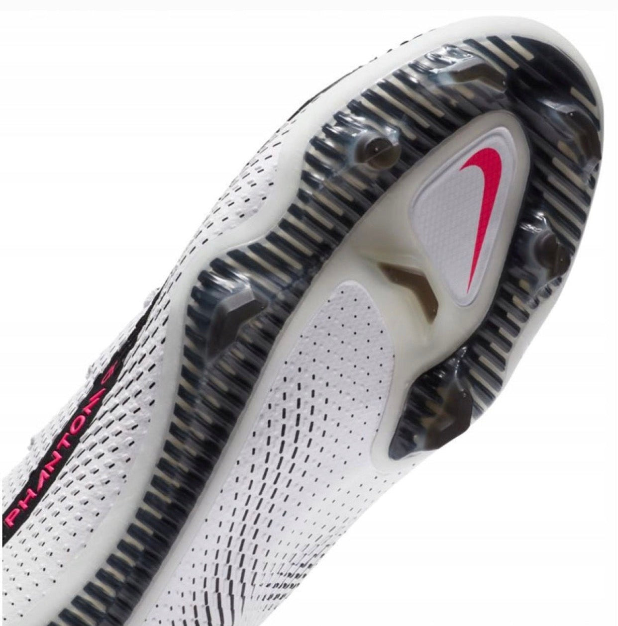 Nike Phantom GT2 Dynamic Fit Elite FG Soccer Cleats