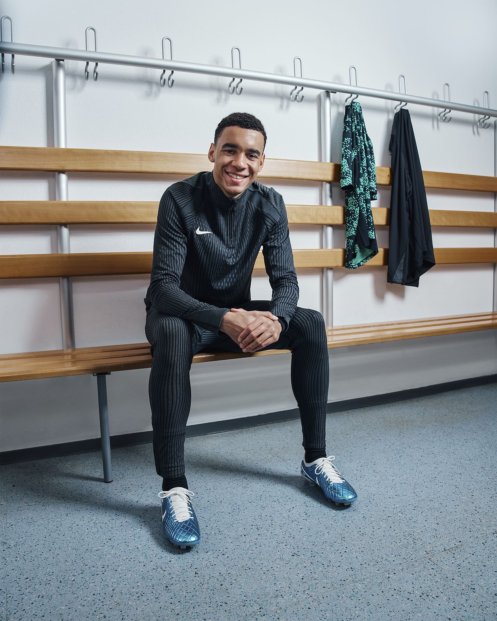 Nike Tiempo Emerald Legend 10 Elite Firm-Ground Soccer Cleats - rirexpress.com