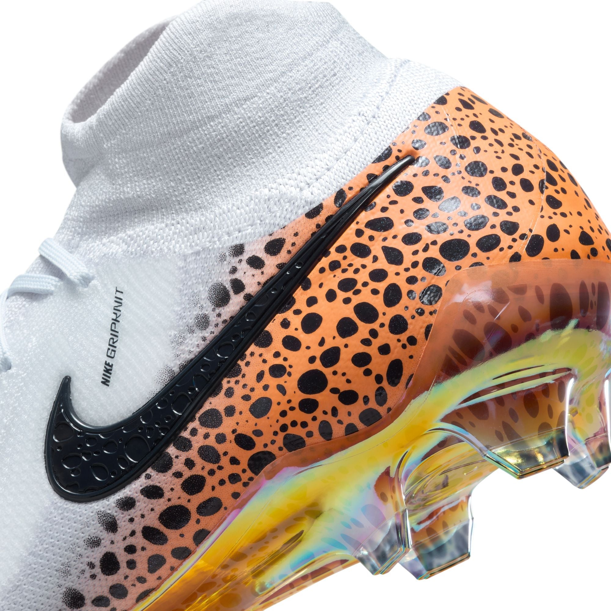 Nike Phantom Luna 2 Elite Electric football boots 2024