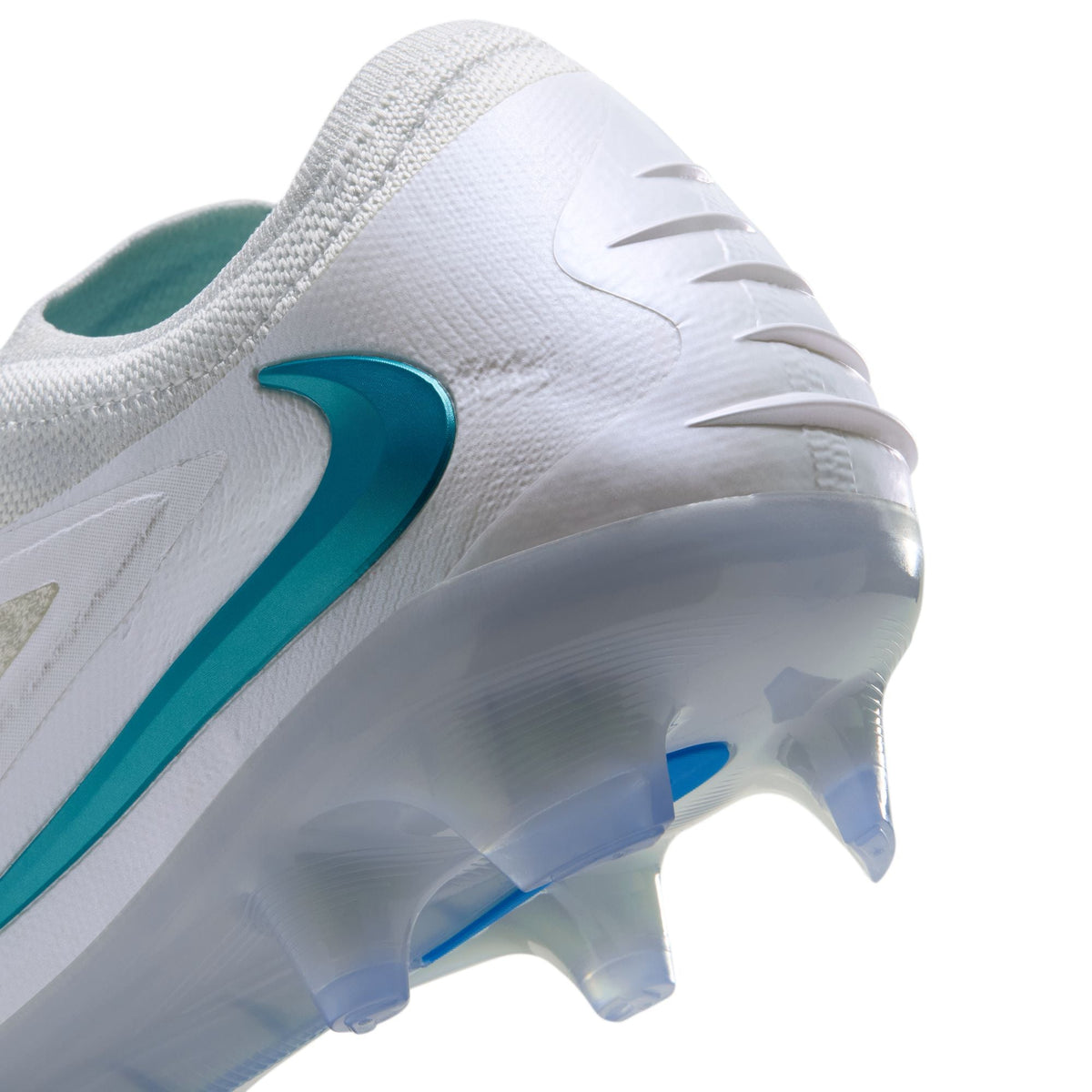 Nike Phantom 6 Low Elite Firm-Ground Soccer Cleats